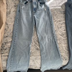 2 Pairs Levi Jeans. Size 25 Womens