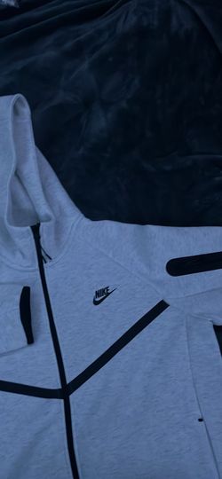 Nike Tech White/Black