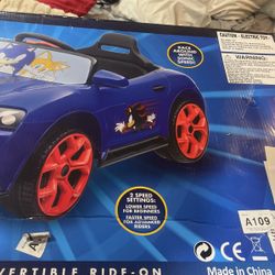 Sonic the hedgehog electric car