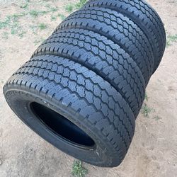 275/70R18 Bridgestone Dueler Tire Set of 4