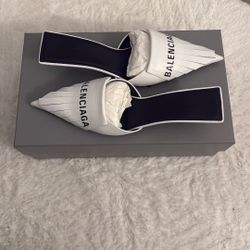 Balanciaga Kitten Heels