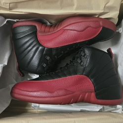 Flu Game 12s Size 8.5