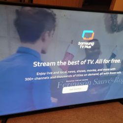 55" Samsung 4k Smart Tv 120hz (Gaming/sports)