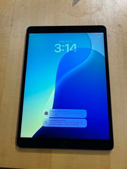 IPad Air 3rd Generation  64gb storage  WiFi + cellular We’re open Monday through Friday from 10am to 5:30pm Our location: 2945 W McDowell avenue phoen