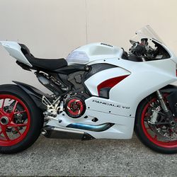 Ducati Panigale V2 Superbike