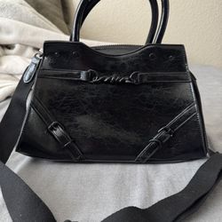 Unused Daisy Fuentes Purse :) West Sac
