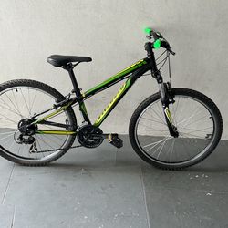 BICYCLE SPECIALIZED 21 SPEED SIZE 26 BRAND NEW