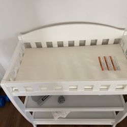 Free Changing Table