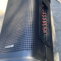 LINE 6 STAGE SPEAKER originally cost5to$800