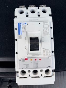 Eaton PDG3 3-Pole 400A Molded Case Circuit Breaker