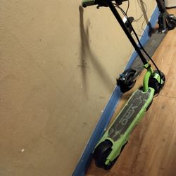 E scooter green