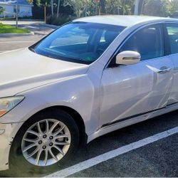2010 Hyundai Genesis $5500