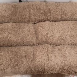 28" and 33" Pet Kennel Beds