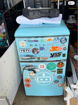 Galanz Retro Mini Fridge with Freezer