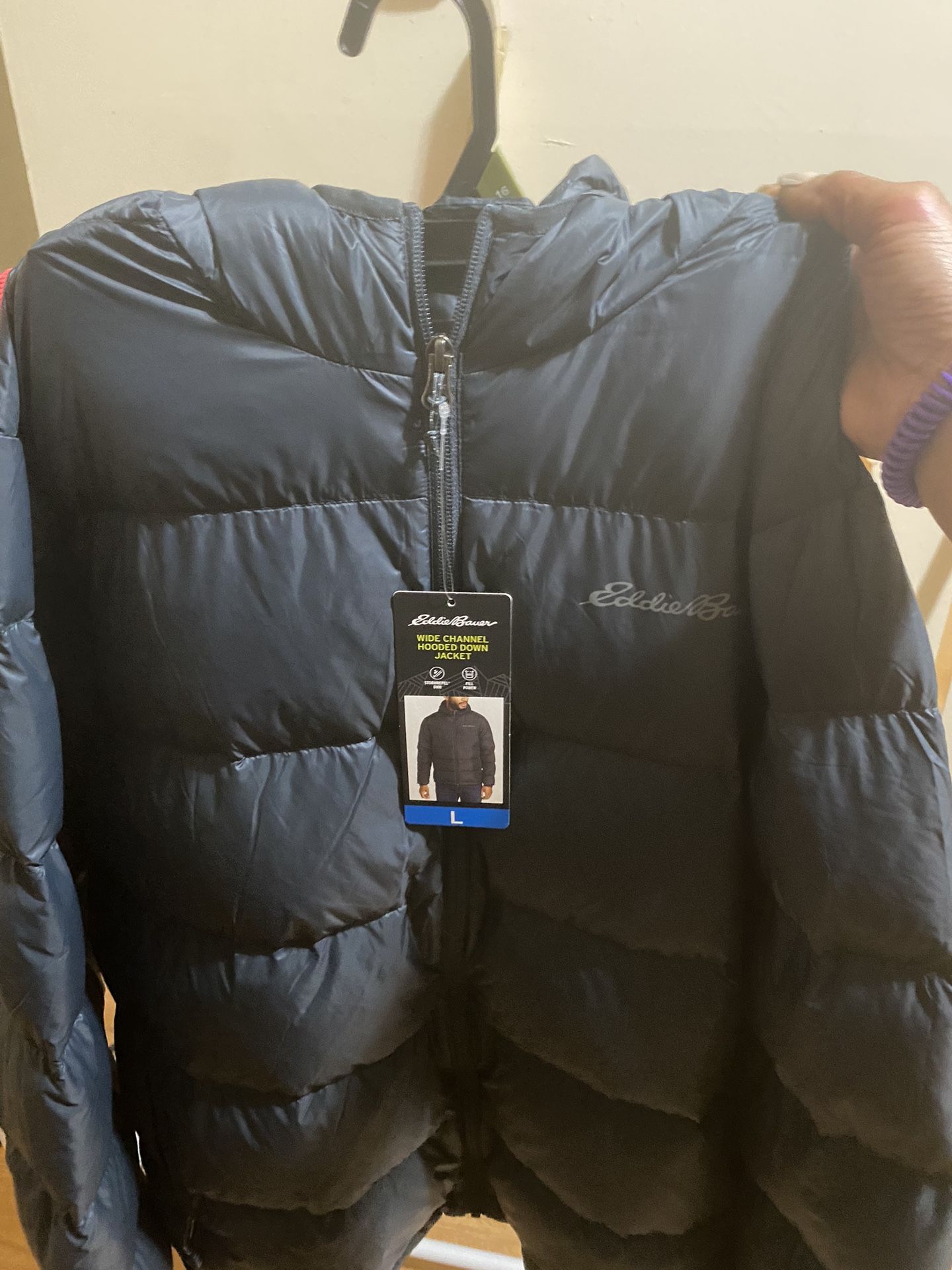 Man’s Large Eddie Bauer