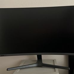 32’’ Samsung Ultra High Definition Curved Monitor 