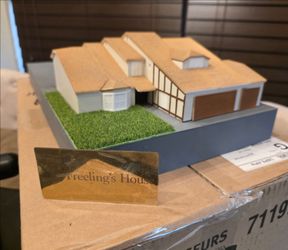Poltergeist (1982) House Model Replica