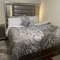 4 Pc King Bed