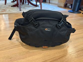 LowePro Camcorder/Camera Bag - Like New