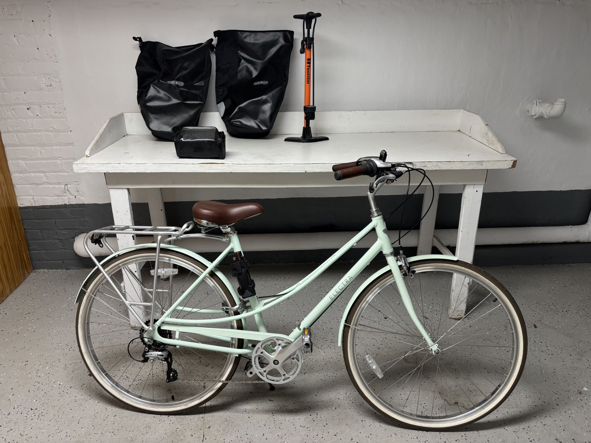 Electra Loft 7D Step-Thru Bike