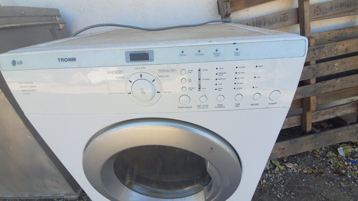 2 dryer and two washer