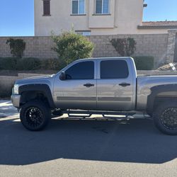 Truck Lots Of New Parts Clean Tittle Cold Ac 