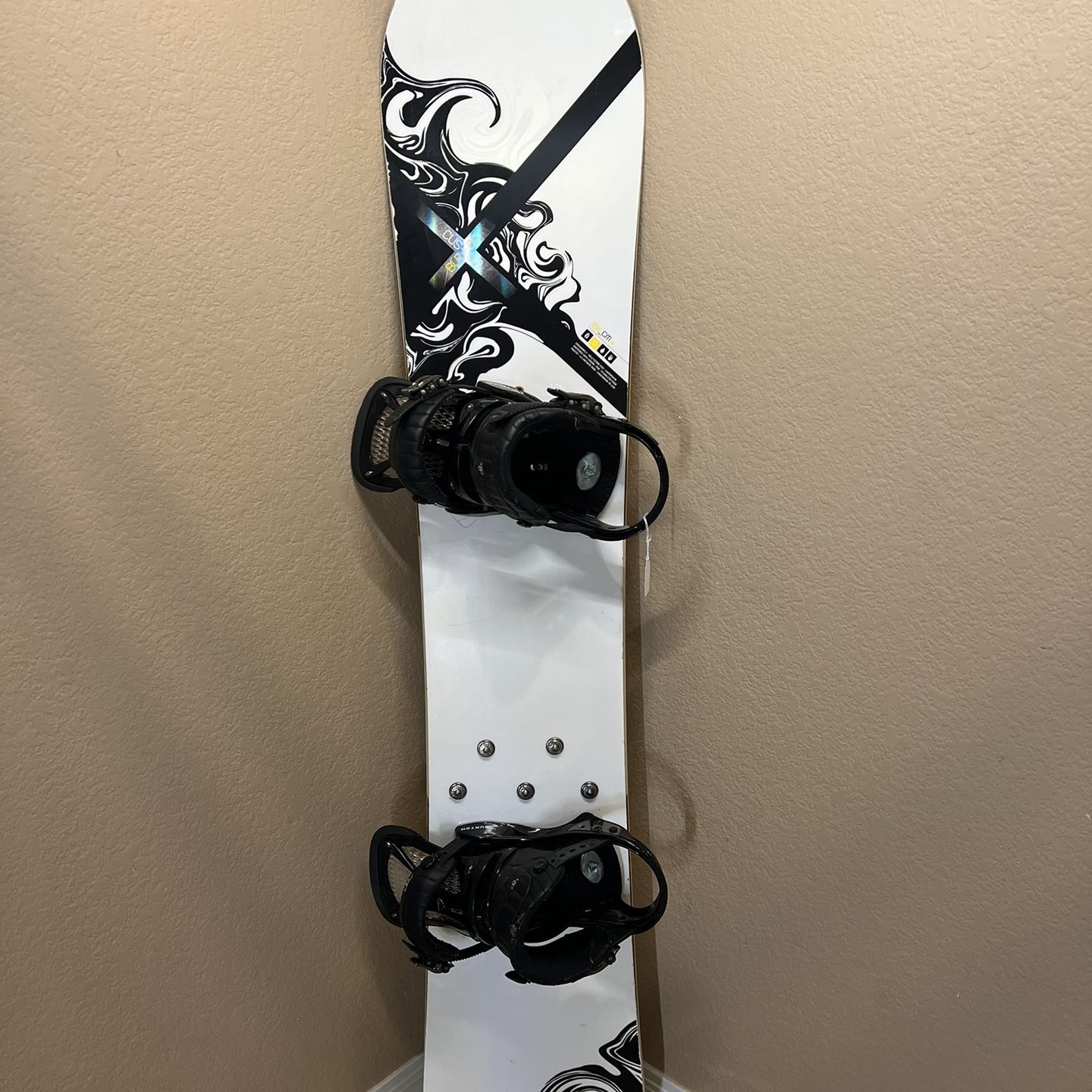 Burton Custom 158cm Snowboard and Burton Bindings for Sale in 