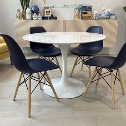 Dining Set