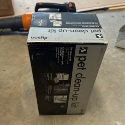 Dyson Pet Cleanup Kit