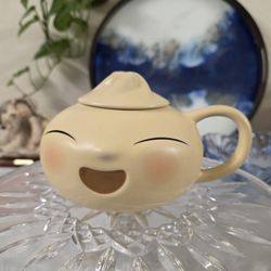 Disney Store Pixar BAO FIGURAL MUG with LID