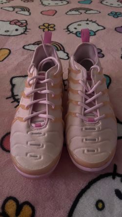 pink nike vapor max size 8