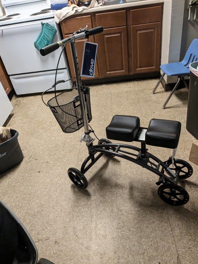 Knee Scooter 