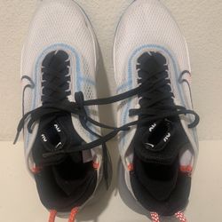I Am Selling Nike Shoes For Woman