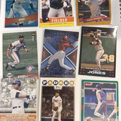 220 Baseball Cards