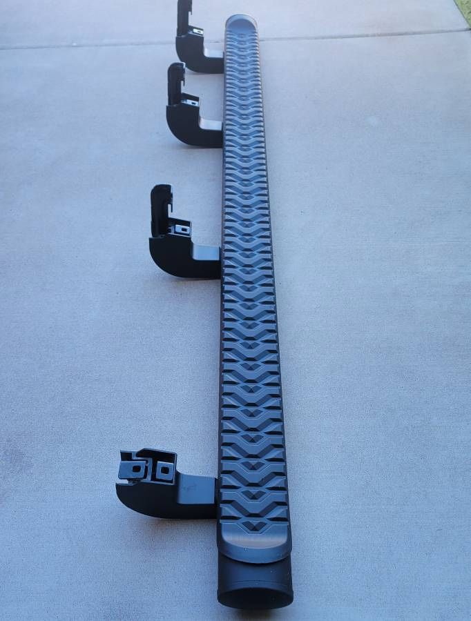 RUNNING BOARD CHEVROLET SUBURBAN Z71