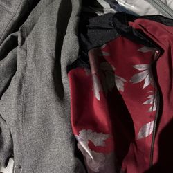 Women’s Clothing Those Top Two Items Are Size Large Or Extra Large