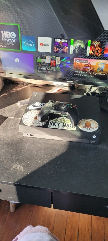 Xbox One X 1Tb