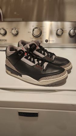 Jordan 3 black cement size 10.5
