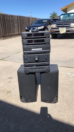 COMPLETE DENON 100 WATTS RECEIVER WITH SPEAKERS