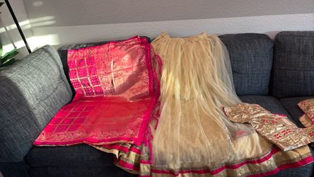 New M beautiful lahanga set n heavy blouse only