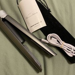 Cordless hair straightener