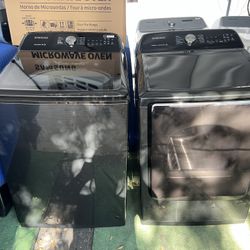 Washer And Dryer Samsung Matching Set Like New