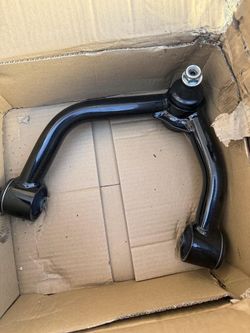 Open Box - 15-22 Chevy Colorado, GMC Canyon 2-4 in. Lift Front Upper Control Arms