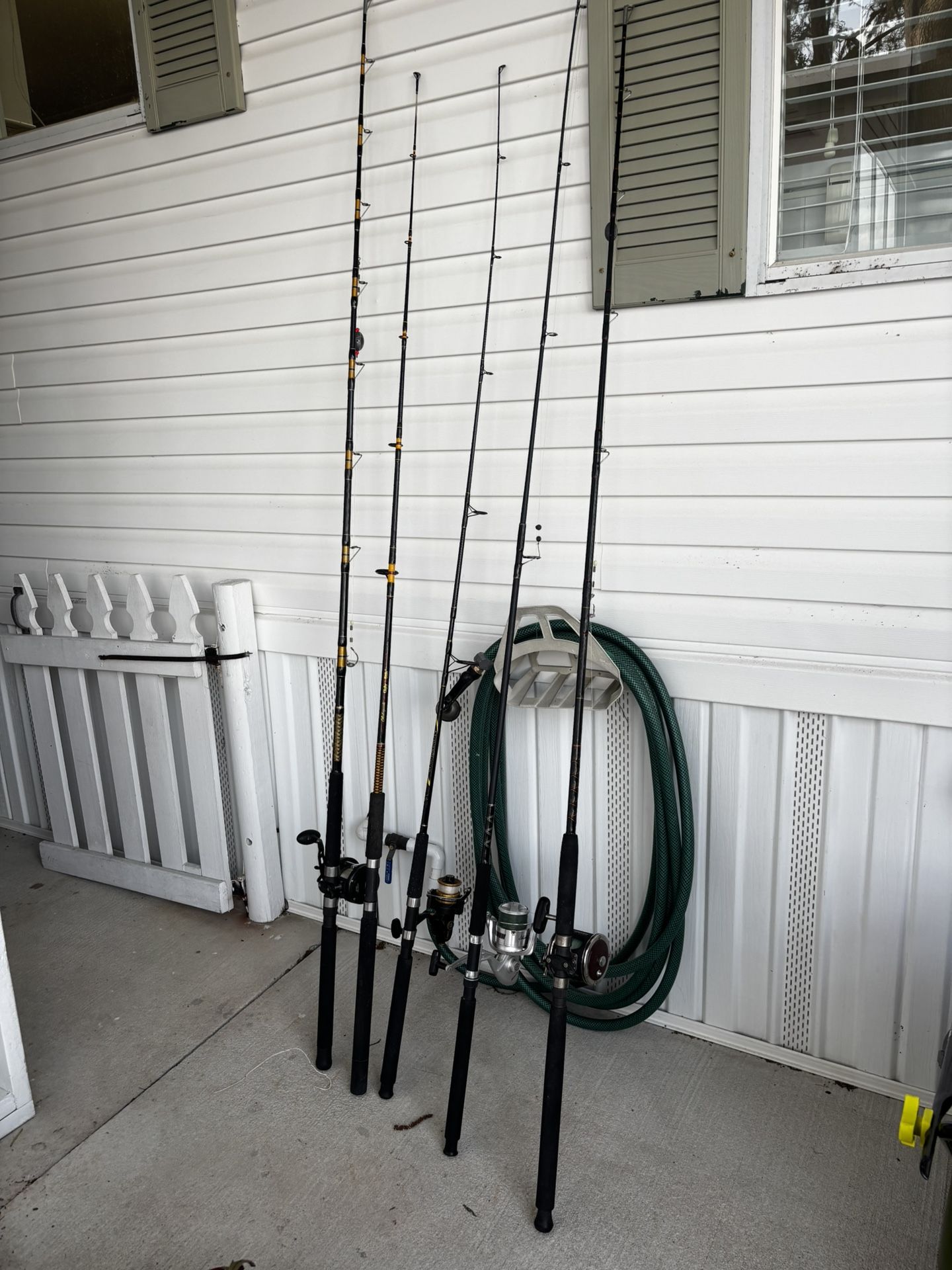 4 Rod And Reel Sets Plus One Extra Rod
