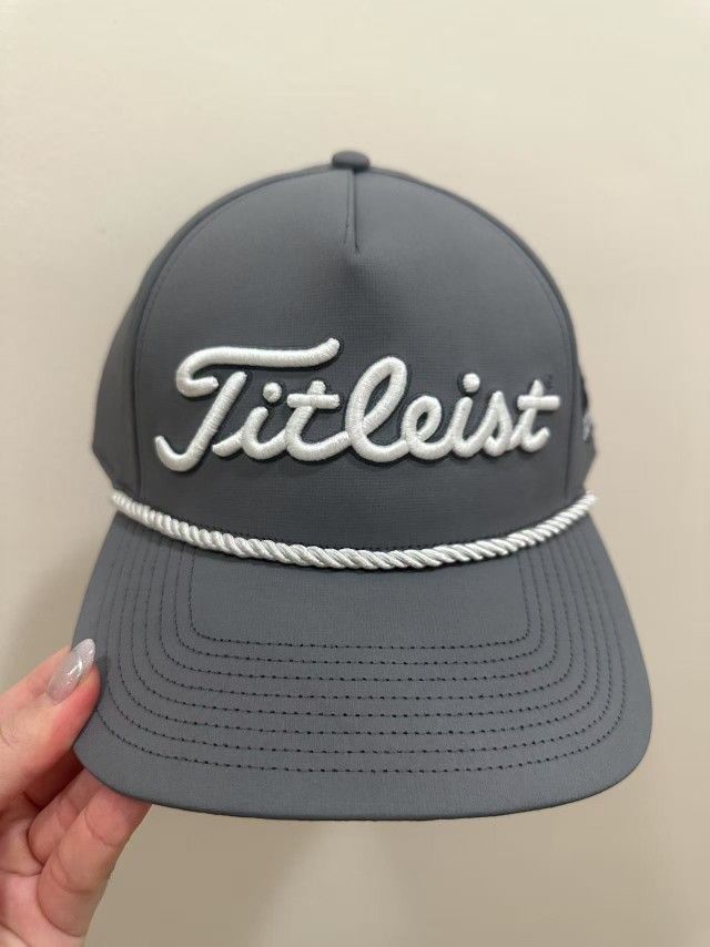 Limited Titleist Golf Cap Exclusive To Country Club Men's Hat Cotton Brand New
