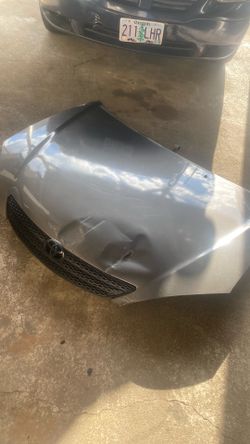 2003 Toyota Camry hood and grill