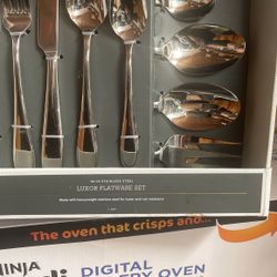 Luxor Flatware Set