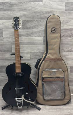 Godin 5th Avenue P90 Electric Guitar - Black SF - w/ Case (A1D021564)