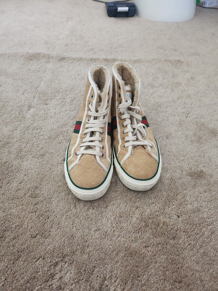 Gucci Men's size US 10 High Top Sneakers