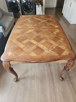 Dinning table only, no chairs